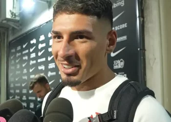 Saldivia disse que quer ficar no Vasco