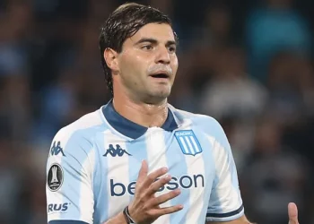 Vasco e Sosa ficam mais distantes