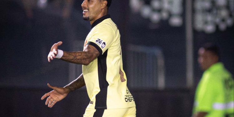 Vasco mantém confiança em David
