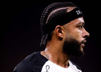 Depay pode pintar no Vasco