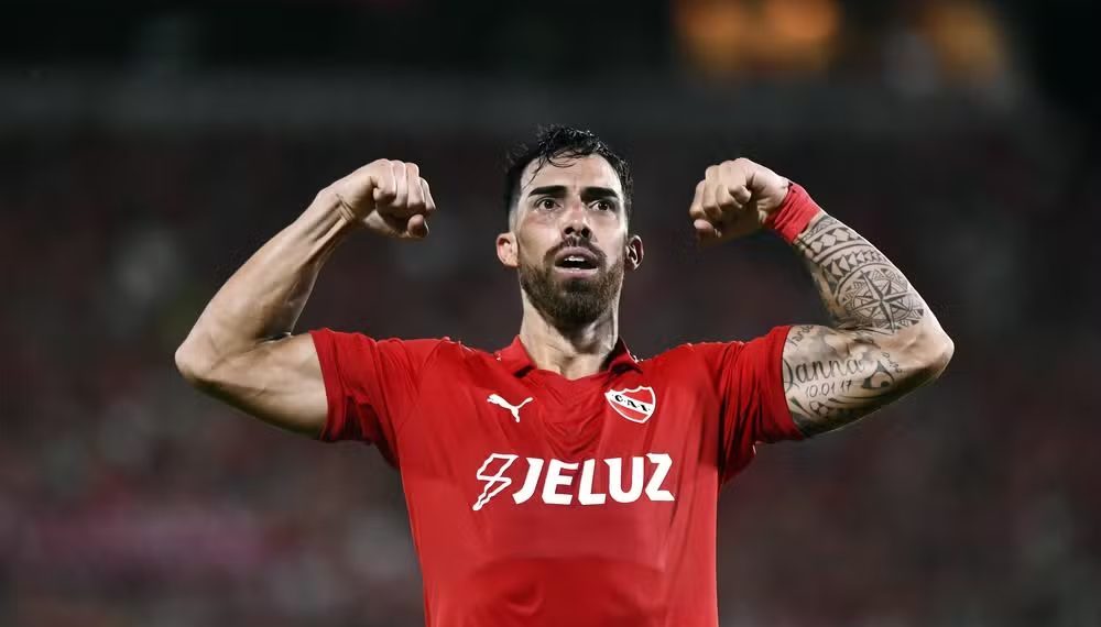 Vasco busca atacante Gabriel Ávalos