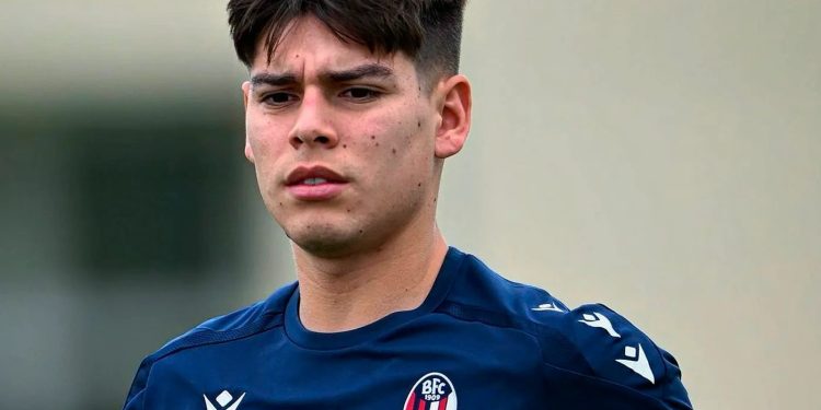 Vasco demonstra interesse em outro jogador