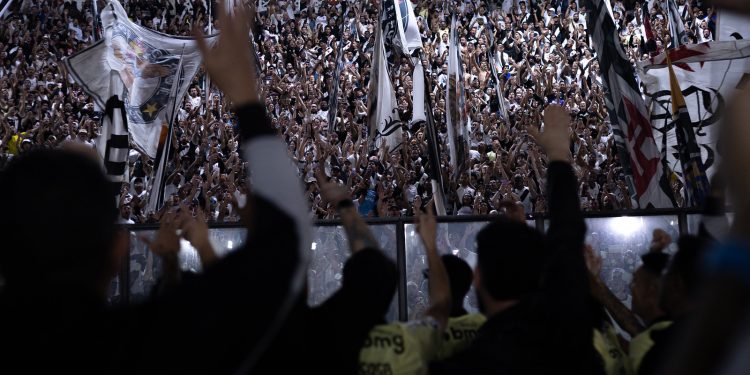 Torcida do Vasco em São Januário