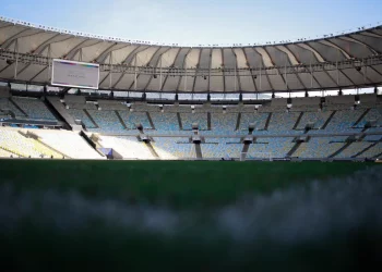 Flamengo nega o Maracanã achando que atrapalha, mas só fez o Vasco jogar onde é Gigante
