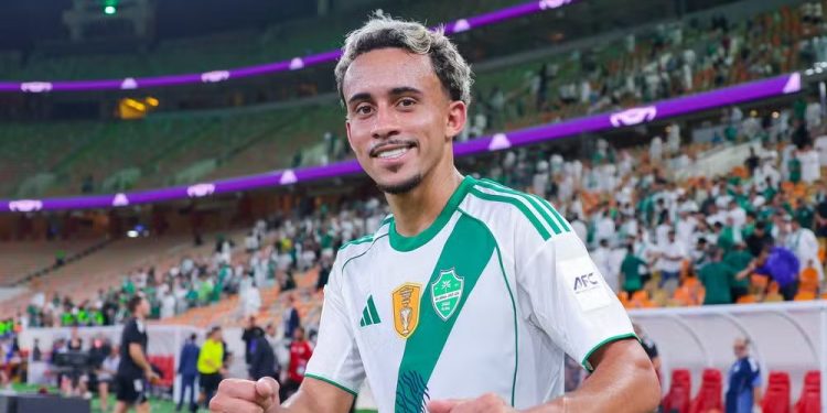 Matheus Gonçalves se aproxima do Vasco
