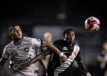 Botafogo ganha zagueiro e Vasco perde destaque para o clássico
