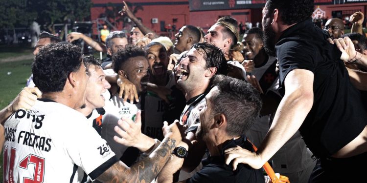 Campeão da Libertadores revela o legado que quer deixar no Vasco Primeiramente títulos