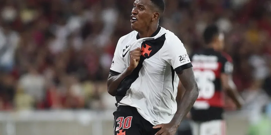 Robert Renan irrita torcida do Corinthians com declaração de amor ao Vasco