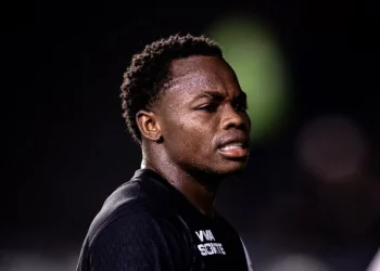 Vasco Andrés Gómez jogará contra o Flamengo
