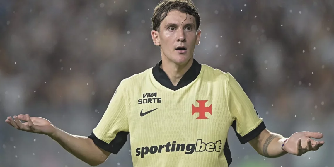 Vasco Colidio jogará contra o São Paulo Veja a situação do atacante