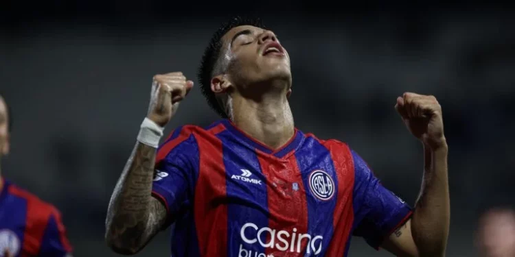Vasco mira meia argentino de 21 anos que já chamou atenção de clube espanhol