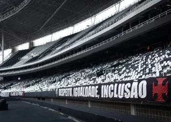Vasco x Flamengo no Nilton Santos: entenda os bastidores e a decisão da diretoria