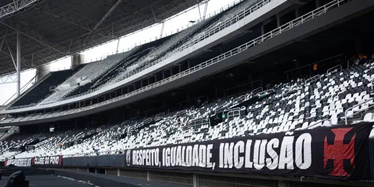 Vasco x Flamengo no Nilton Santos: entenda os bastidores e a decisão da diretoria